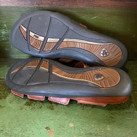 Ariat sandals- cute, like new! Women’s US- Size- 8.5. - Picture 7 of 13